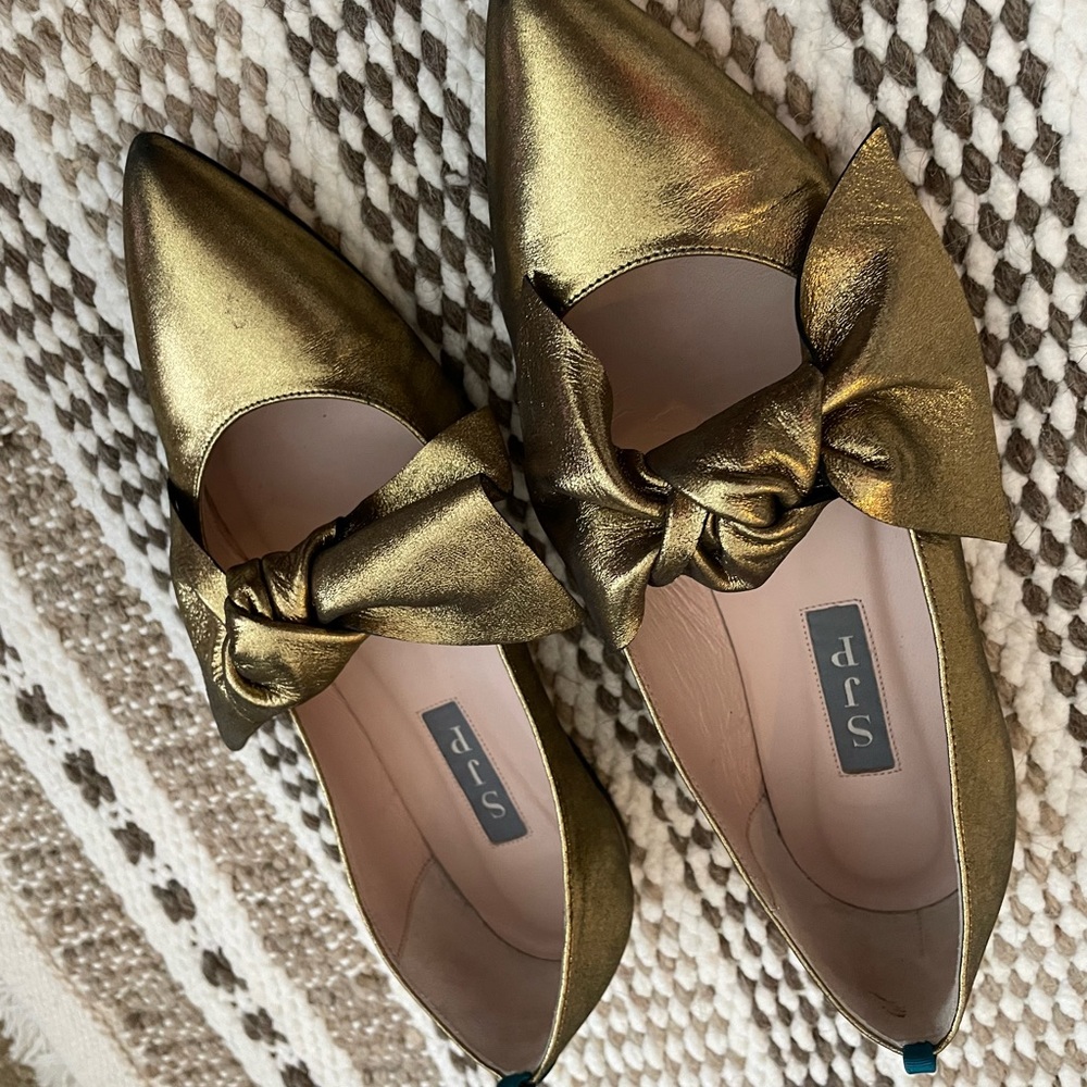 SJP Size 37 7 Gold Bronze Flats With Bow Leather Italy